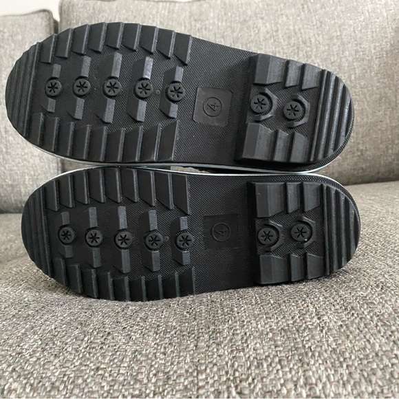 Never wore! New with tags - Picture 3 of 4